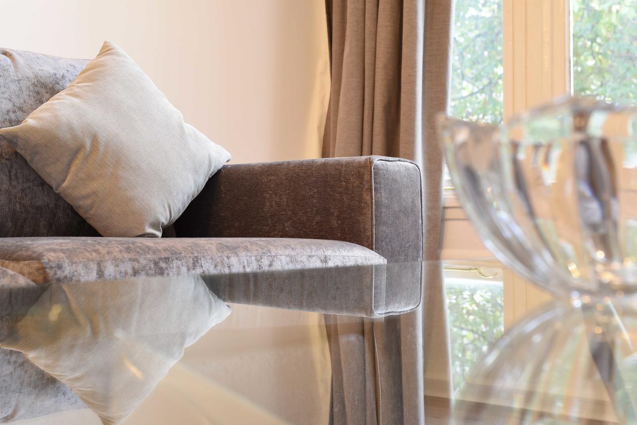 Spacious & Modern 2 Bed Apartment At Knightsbridge Londen Buitenkant foto