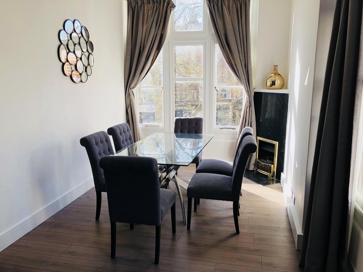 Spacious & Modern 2 Bed Apartment At Knightsbridge Londen Buitenkant foto